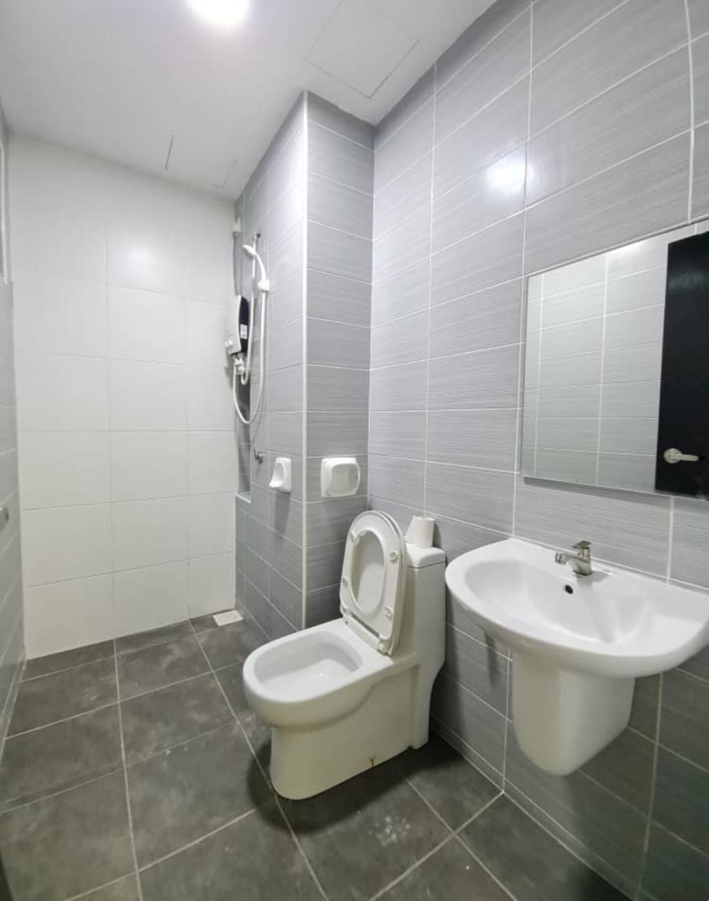 e7334d3e-018f-478b-9e09-978462642d29