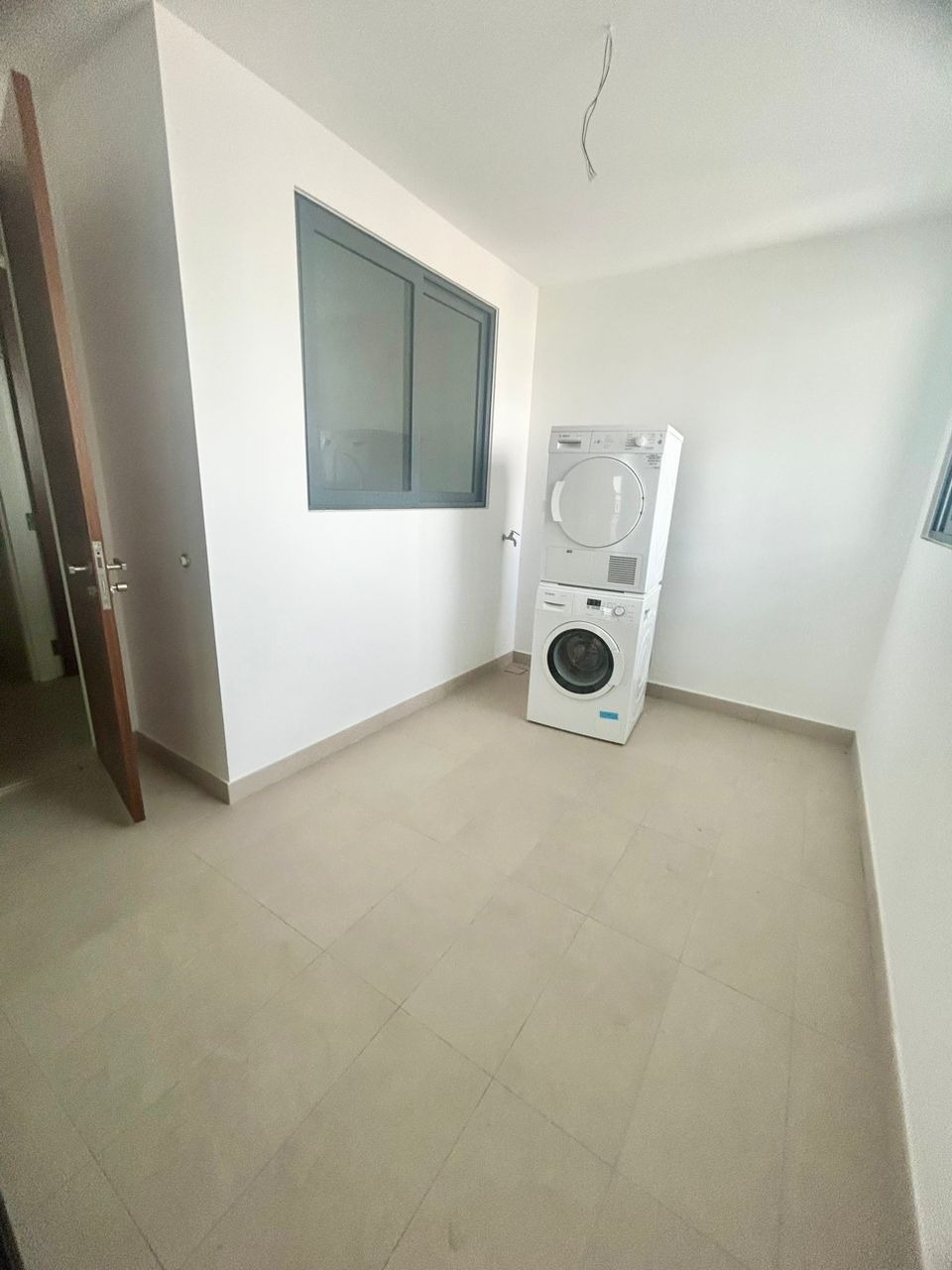 7e1be2b4-e48b-4dc7-9db3-e04b976e205b