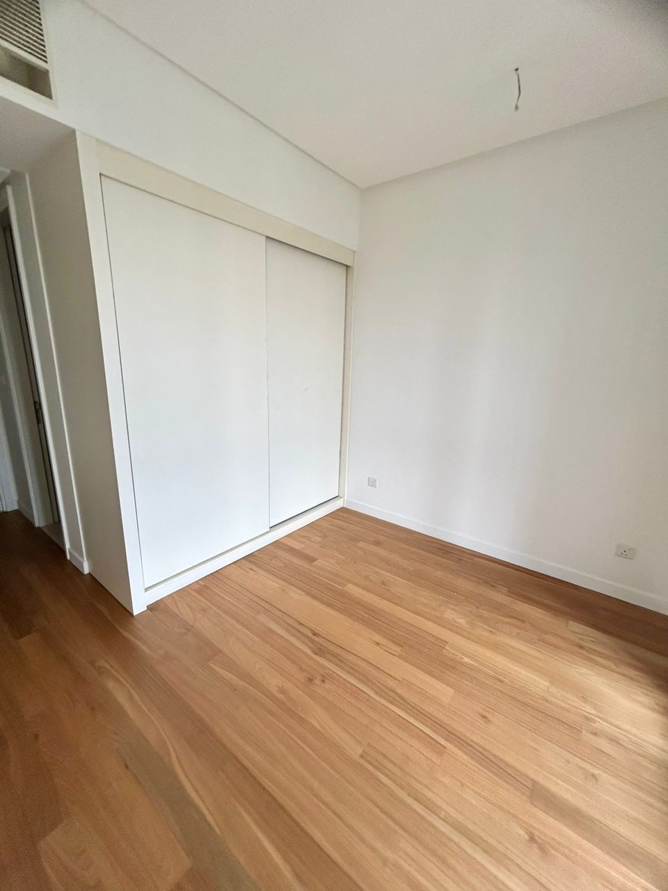 e0191287-aa6b-4008-9cba-fb3f04a2e3b6