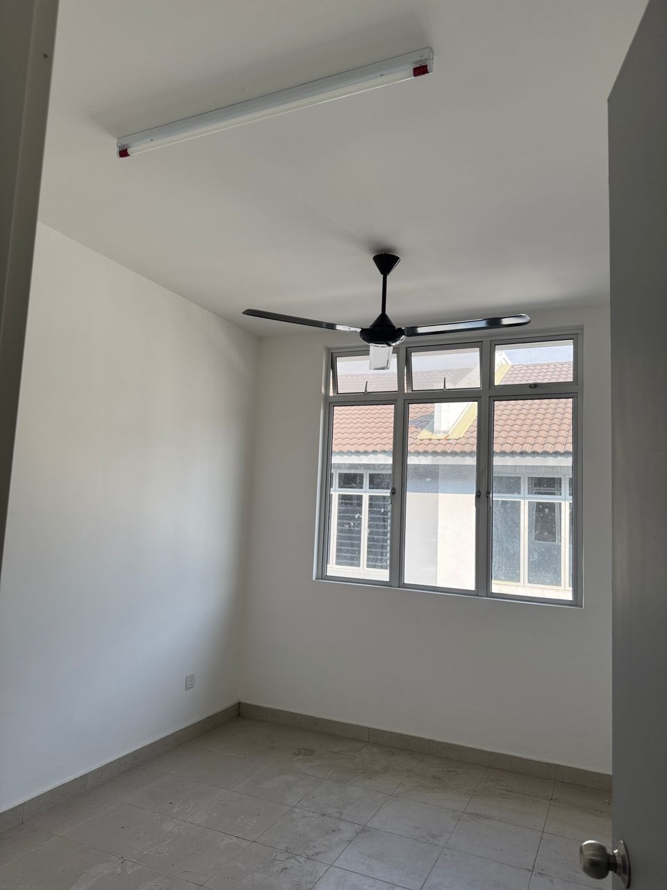 105550ef-3ba0-4319-86db-1df357506f6e