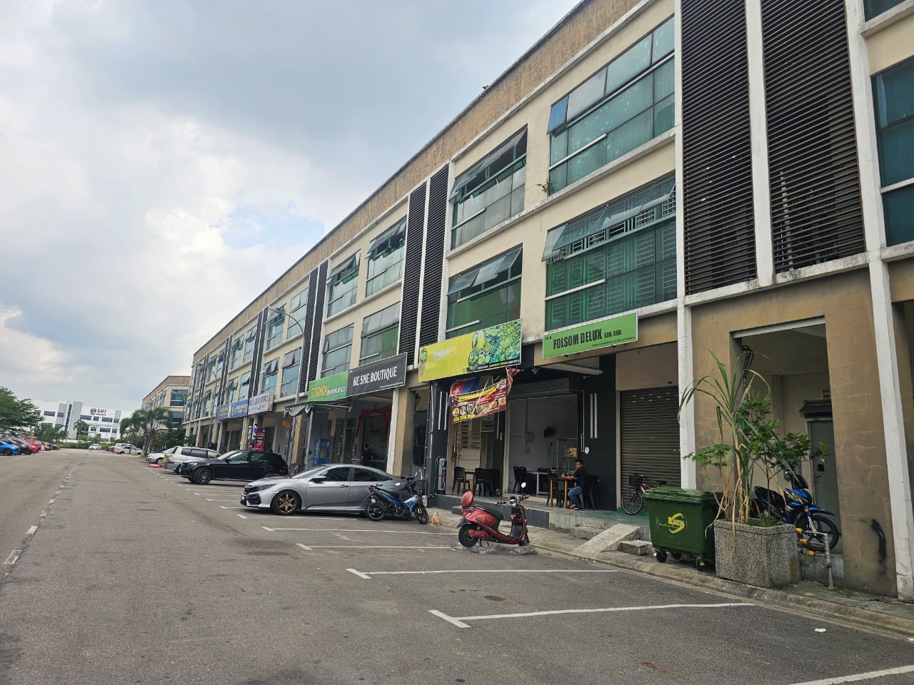 9f448746-a048-4391-9e56-3c595afc5c43