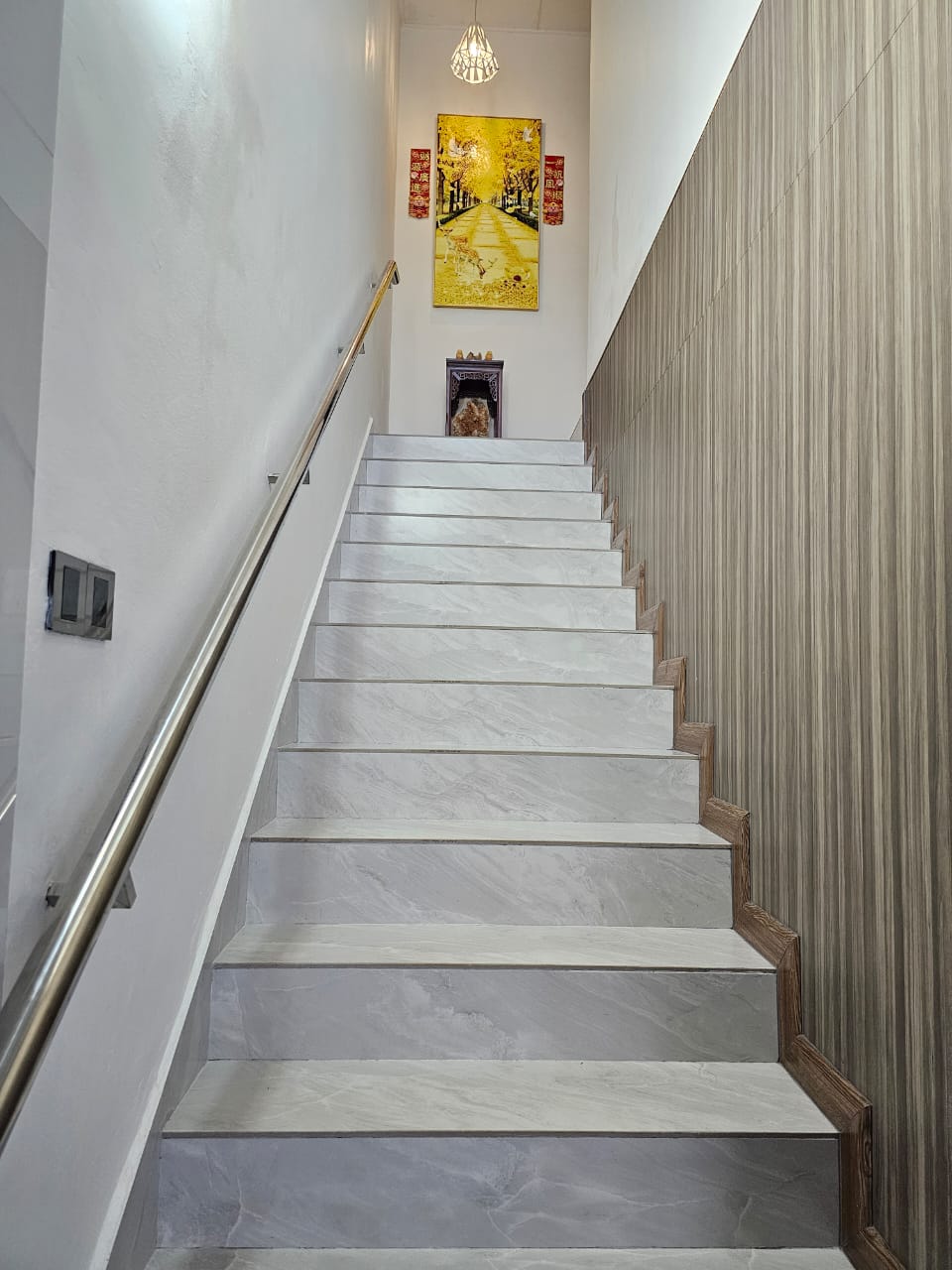 e3054492-c9e9-47f7-baae-d1b98780bed7